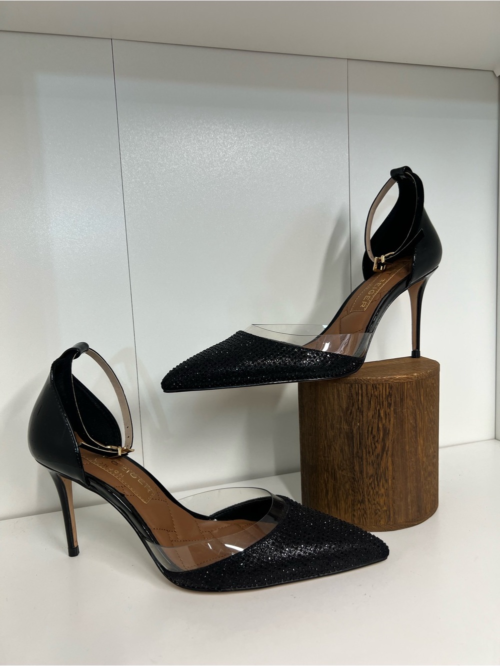 🔥 New Kurt Geiger Black Pointed Toe Ankle Strap Heels size 39